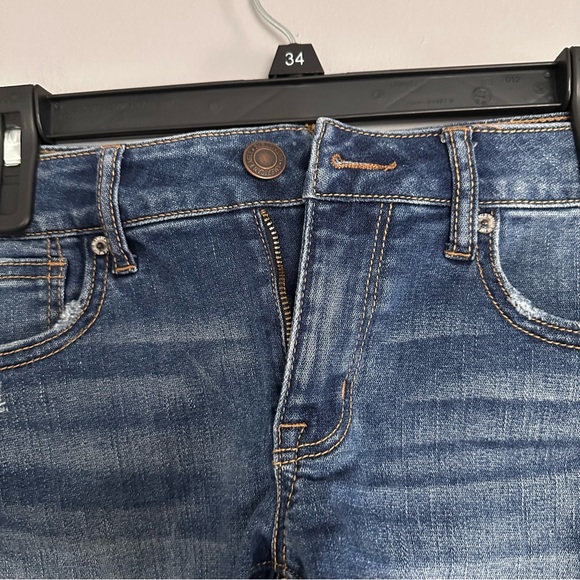 Distressed Medium Wash American Eagle Jean Shorts - Picture 2 of 5